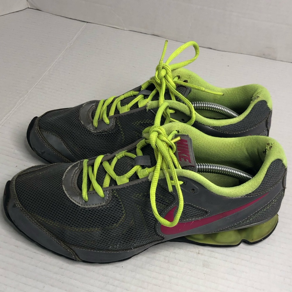 NIKE Sneakers Womens Size 8.5 Reax Run 7 Gray Neon Green Ral Pink 525755-001